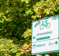 fileadmin/roha/images_galerie/orte_landschaft/Salzburg/Almkanal/SA-B-ALMK-RADW-0002-D-roha-Salzburg-Almkanal-Radweg-Schild.png