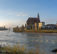 fileadmin/roha/images_galerie/orte_landschaft/Laufen/LAUF-SALZACH-0024-02-D-roha-Laufen-Salzach-Stiftskirche-Bruecke-Fluss.png