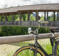 fileadmin/roha/images_galerie/orte_landschaft/Ainring/LANDS-AIN-0006-22-D-roha-Landschaft-Ainring-Siezenheim-Saalach-Steg-Fahrrad.png