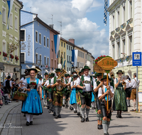 fileadmin/roha/Gautrachtenfest/Bilderglalerie/Gaufest-2023/Festsonntag/BR-GAUFEST-TEIS-2023-3-1138-28-D-roha-Tracht-Gaufest-Teisendorf.png