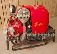 fileadmin/roha/images_galerie/Feuerwehr-Florianijuenger/FFW-PUMP-0026-D-roha-Feuerwehr-Pumpe-Motor-Spritze-Holzhausen-Teisendorf_Kopie.jpg