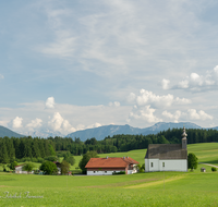 fileadmin/roha/images_galerie/orte_landschaft/Waging/WAG-EGERD-0007-D-roha-Waging-Leonhard-Wonneberg-Egerdach-Kirche.png