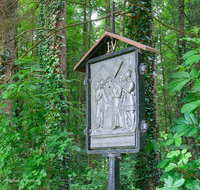 fileadmin/roha/images_galerie/kirche_religion/Ainring-Kreuzweg/KKKM-AINR-KR-04-0018-D-roha-Kreuzweg-Ainring-Kasaleitn.png