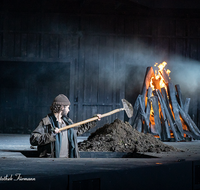 fileadmin/roha/images_galerie/orte_landschaft/Oberammergau/die-Pest/OBERA-PEST-2019-2148-01-D-roha-Oberammergau-Die-Pest-Theater.png