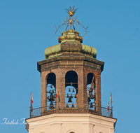 fileadmin/roha/images_galerie/orte_landschaft/Salzburg/Residenz-Kapitel-Mozartplatz/SA-RESID-GLOCK-0001-roha-Salzburg-Residenzplatz-Glockenspiel.png