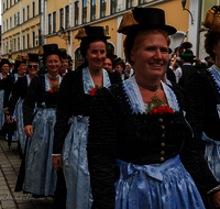 fileadmin/roha/images_galerie/orte_landschaft/Teisendorf/Gaufest-GauverbandI-Freitag14.-Sonntag23.Juli2023/BR-GAUFEST-TEIS-2023-3-1156-14-D-roha-Tracht-Gaufest-Teisendorf.png