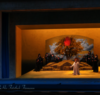 fileadmin/roha/images_galerie/orte_landschaft/Oberammergau/Passion/OBERA-PASS-0207-D-roha-Oberammergau-Passion-Spiele-Moses-Berufung-Dornbusch.png