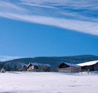 fileadmin/roha/images_galerie/orte_landschaft/Teisendorf/IN-LANDS-Teisendorf/LANDS-TEIS-WIN-0003-D-roha-Landschaft-Teisendorf-Winter-Almeding-Schnee.png