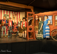 fileadmin/roha/images_galerie/orte_landschaft/Teisendorf/TEI-THEA-KOLP-2019-2301-D-roha-Teisendorf-Theater-Kolping-Buehne.png