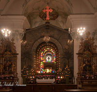 fileadmin/roha/images_galerie/brauchtum/Ostern/Herrengrab_Hoeglwoerth/BR-HEILIGGR-HOEGLW-0045-2017-0741-01-D-M-roha-Brauchtum-Ostern-Kirche-Heiliggrab-Hoeglwoerth-Anger.png