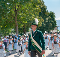 fileadmin/roha/images_galerie/brauchtum/Tracht/Trachtenverein_Teisendorf/BR-TRACH-TEI-VER-ANG-2018-1230-03-D-roha-D-roha-D-roha-D-roha-Brauchtum-Tracht-Teisendorf-Anger-Festzug.png