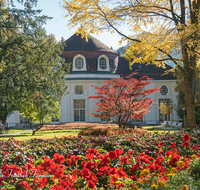 fileadmin/roha/images_galerie/orte_landschaft/Bad-Reich-Kurgarten-Beleuchtung/BAD-REI-KURGAR-0013-07-D-roha-Bad-Reichenhall-Kurgarten-Rotunde-Herbst.png