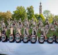 fileadmin/roha/images_galerie/orte_landschaft/Anger/Anger-Trachten-Musik-Fest/BR-FEST-ANG-MUS-TRACH-2018-08-19-1129-01-D-roha-Brauchtum-Fest-Anger-Trachtenverein-Musikkapelle-Festzug.png