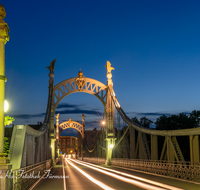 fileadmin/roha/Interessantes-in-Kurzform/LAUF-BRUE-NACHT-0013-D-roha-Laufen-Salzach-Bruecke-Nacht-Oberndorf.png