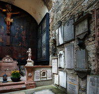 fileadmin/roha/images_galerie/orte_landschaft/Salzburg/St-Peter-Katakomben/SA-STPETER-FRIED-0013-3-D-roha-Salzburg-Friedhof-St-Peter-Kommunegruft.png