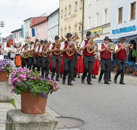 fileadmin/roha/images_galerie/brauchtum/Fronleichnam/Fronleichnam-Teisendorf/BR-FRON-TEI-PROZ-0101-2019-1044-01-D-roha-Brauchtum-Fronleichnam-Prozession-Teisendorf.png