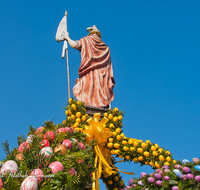 fileadmin/roha/images_galerie/brauchtum/Ostern/BR-OST-BRUNNEN-0009-2-D-roha-Brauchtum-Ostern-Osterbrunnen-Bad-Reichenhall-Florianiplatz-Ostereier.png