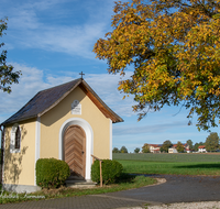 fileadmin/roha/images_galerie/kirche_religion/Teisendorf/KKKM-TEIS-HOLZ-LUSS-0026-D-roha-Kapelle-Teisendorf-Holzhausen-Luss-Stegreuth.png