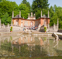 fileadmin/roha/images_galerie/orte_landschaft/Salzburg/Hellbrunn-Steintheater/SA-HELLBR-WASS-0002-05-D-roha-Salzburg-Schloss-Hellbrunn-Wasserspiele.png