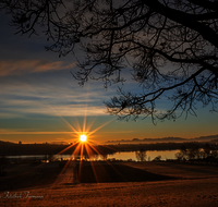 fileadmin/roha/images_galerie/stimmung-Sonne/Sonnenaufgang/SON-AU-TACH-0002-0725-02-D-roha-Sonnenaufgang-Tachinger-See.png