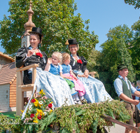 fileadmin/roha/images_galerie/orte_landschaft/Anger/Anger-Trachten-Musik-Fest/BR-FEST-ANG-MUS-TRACH-2018-08-19-1151-03-D-roha-Brauchtum-Fest-Anger-Trachtenverein-Musikkapelle-Festzug.png