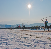 fileadmin/roha/images_galerie/brauchtum/Schnalzen/Teisendorf-Gauschnalzen/BR-SCHNA-0137-D-roha-Brauchtum-Aper-Schnalzen-Goassl-Teisendorf-Winter-Rupertigau-Rupertiwinkel.png