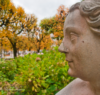 fileadmin/roha/images_galerie/orte_landschaft/Salzburg/Mirabell-Zwergerlgarten/SA-MIRA-GART-FIG-0012-D-roha-Salzburg-Mirabell-Garten-Figur-Marmor-Statue-Dame.png