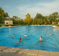 fileadmin/roha/images_galerie/orte_landschaft/Teisendorf/Schwimmbad/TEI-SCHWIMMB-2018-1925-D-roha-Teisendorf-Schwimmbad.png