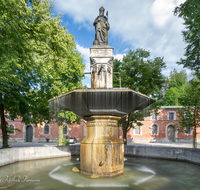 fileadmin/roha/images_galerie/orte_landschaft/Bad-Reichenhall-Saline/BAD-REI-SAL-RUP-0001-02-D-roha-Bad-Reichenhall-Rupertus-Brunnen-Alte-Saline-Wasser.png