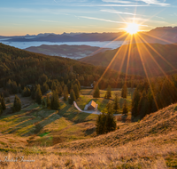 fileadmin/roha/images_galerie/stimmung-Sonne/Sonnenaufgang/SON-AU-STOISS-A-0003-0757-02-D-roha-Sonnenaufgang-Stoisser-Alm-Teisenberg.png