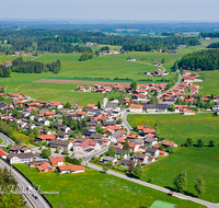 fileadmin/roha/images_galerie/orte_landschaft/Teisendorf/Neukirchen/TEI-NEUK-FLUG-0016-D-roha-Teisendorf-Neukirchen-Flugaufnahme-Autobahn.png