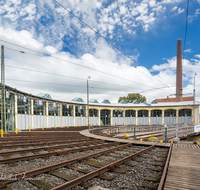 fileadmin/roha/images_galerie/orte_landschaft/Freilassing/Freilassing-Lokwelt/FREIL-LOKW-0005-0-5-D-roha-Freilassing-Lokwelt-Drehscheibe-Eisenbahn.png