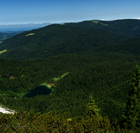 fileadmin/roha/images_galerie/orte_landschaft/Inzell/INZ-HEN-0003-D-roha-Inzell-Hendelberg-Frillensee.png