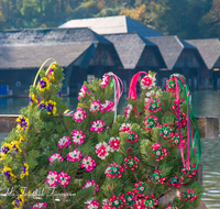 fileadmin/roha/images_galerie/brauchtum/Almabtrieb/Almabtrieb-Koenigssee/BR-ALMAB-BGD-0027-D-roha-Brauchtum-Almabtrieb-Berchtesgaden-Koenigsee-Schoenau-Fuikl.png