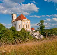 fileadmin/roha/images_galerie/kirche_religion/Burghausen/BURGH-MARIENB-0007-D-roha-Burghausen-Marienberg-Kirche-Wallfahrt-Wolken-Himmel.png