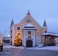 fileadmin/roha/images_galerie/orte_landschaft/Teisendorf/Teisendorf-Markt/TEI-MA-WIEN-0007-D-roha-Teisendorf-Markt-Wieninger-Brauerei-Weihnachten-Christbaum_01.png