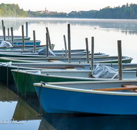 fileadmin/roha/images_galerie/orte_landschaft/Abtsdorf-Abtsdorfer-See/ABTS-SEE-BOOT-0019-D-roha-Abstdorfer-See-Steg-Boot-Wasser-Morgenstimmungr.png