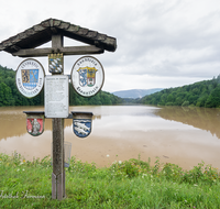 fileadmin/roha/images_galerie/wasser/WAS-HOCHW-SURSP-0001-01-D-roha-Wasser-Hochwasser-Surspeicher-Petting-Teisendorf-Regen.png