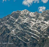 fileadmin/roha/images_galerie/orte_landschaft/Berchtesgaden/Watzmann/BGD-WATZ-0031-D-roha-Berchtesgaden-Watzmann-Gipfel-Watzmannostwand.png