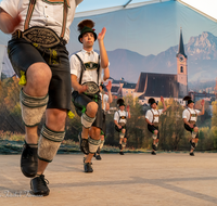 fileadmin/roha/images_galerie/orte_landschaft/Teisendorf/Gaufest-GauverbandI-Freitag14.-Sonntag23.Juli2023/BR-GAUFEST-TEIS-2023-2-2028-01-D-roha-Tracht-Gaufest-Teisendorf.png