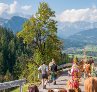 fileadmin/roha/images_galerie/brauchtum/Almabtrieb/Almabtrieb-Wasserfallalm/BR-ALMAB-BGD-OB-SLUZ-00137-D-roha-Almabtrieb-Berchtesgaden-Wasserfallalm-Obersulzberglehen-Fuikl.png