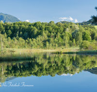 fileadmin/roha/images_galerie/orte_landschaft/Ainring/AINR-MOOR-0006-8-D-roha-Ainring-Moor-See-Untersberg.png