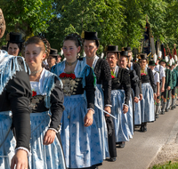 fileadmin/roha/Gautrachtenfest/Bilderglalerie/Gaufest-2023/Gauheimatabend/BR-GAUFEST-TEIS-2023-2-1747-3-D-roha-Tracht-Gaufest-Teisendorf-Totengedenken.png