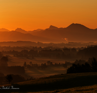 fileadmin/roha/images_galerie/stimmung-Sonne/Sonnenaufgang/SO-AU-SURT-0022-0707-02-D-roha-Sonnenaufgang-Surtal-Teisendorf-Oberteisendorf.png