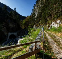 fileadmin/roha/images_galerie/orte_landschaft/Bad_Reichenhall/BAD-REI-ANTONI-0003-D-roha-Bad-Reichenhall-Antoniberg-Weg-Tunnel.png