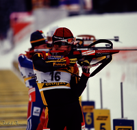 fileadmin/roha/images_galerie/Freizeit-Sport/Biathlon/2004-Biathlon/SPO-BIATH-0000-2004-01-18-roha-Sport-Biathlon-Ruhpolding-5155.png