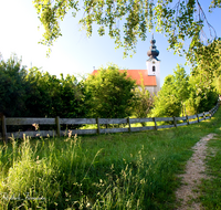 fileadmin/roha/images_galerie/kirche_religion/Ainring/AINR-THUND-0011-D-roha-Ainring-Thundorf-Kirche-Weg.png