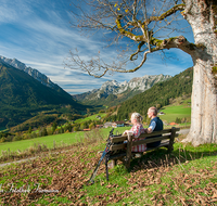 fileadmin/roha/images_galerie/Freizeit-Sport/Wandern/WAN-BGD-HOCHSCHW-0016-D-roha-Wandern-Berchtesgaden-Hochschwarzeck-Hochkalter-Reiter-Alpe-Ramsau-Rucksack-Bank.png