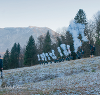 fileadmin/roha/images_galerie/brauchtum/Weihnachten-Boeller/BR-WEIH-BOELL-PID-0005-1519-01-D-roha-Brauchtum-Weihnachten-Boeller-Schuetze-Piding.png