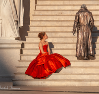 fileadmin/roha/images_galerie/orte_landschaft/Salzburg/Jedermann/2010/SA-KU-JEDERM-2010-0117-D-roha-Salzburg-Festspiele-Jedermann-Theater-Dom-Ofczarek-Minichmayr.png